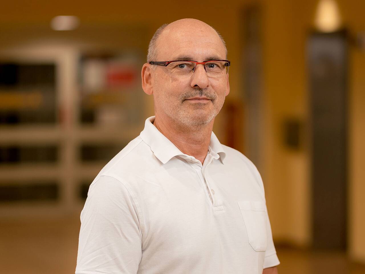 Dr. med. Tilo Pohle ist Chefarzt der Pfeifferschen Klinik für Allgemein- und Viszeralchirurgie Dr. med. Tilo Pohle