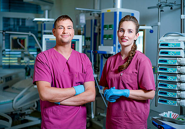 Wir bilden Dich aus zum Pflege-Experten! Ausbildung zur Pflegefachfrau in den Pfeifferschen Stiftungen